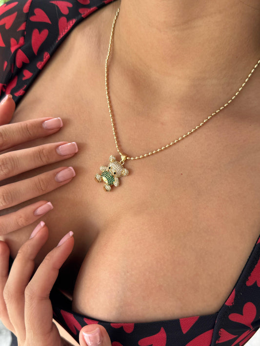 Cadena De Oso Dorado Con Circones Verdes