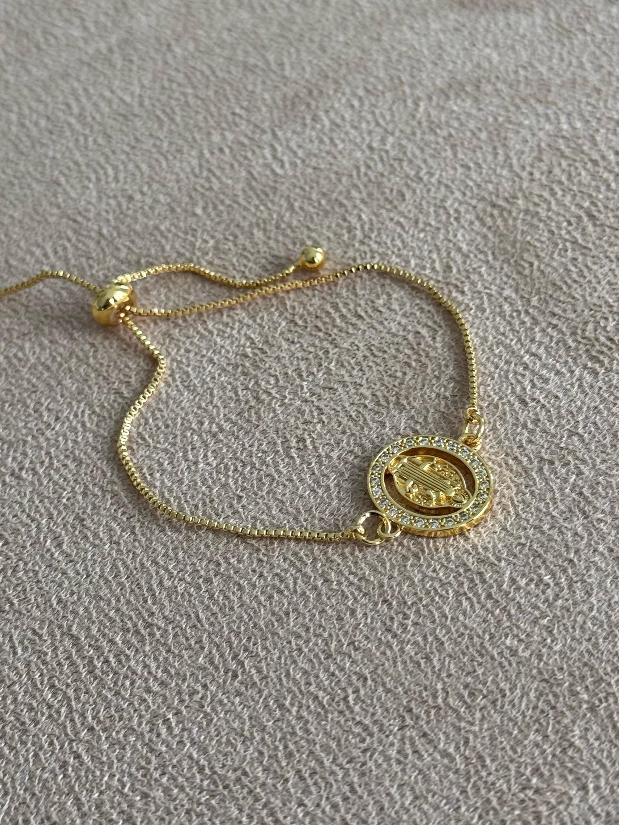 Pulsera con Dije de Virgen